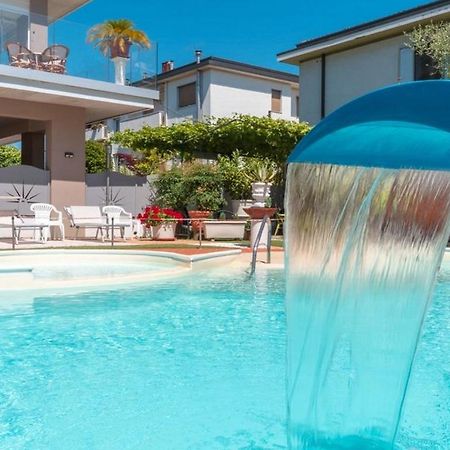 Hotel Benaco シルミオーネ エクステリア 写真