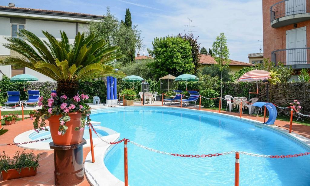 Hotel Benaco シルミオーネ エクステリア 写真