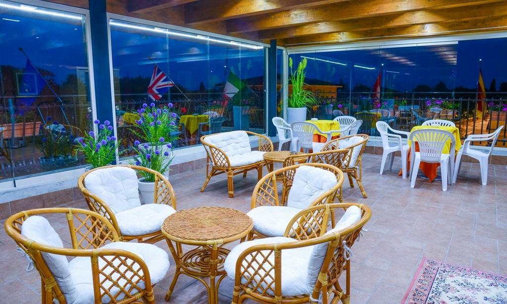 Hotel Benaco シルミオーネ エクステリア 写真