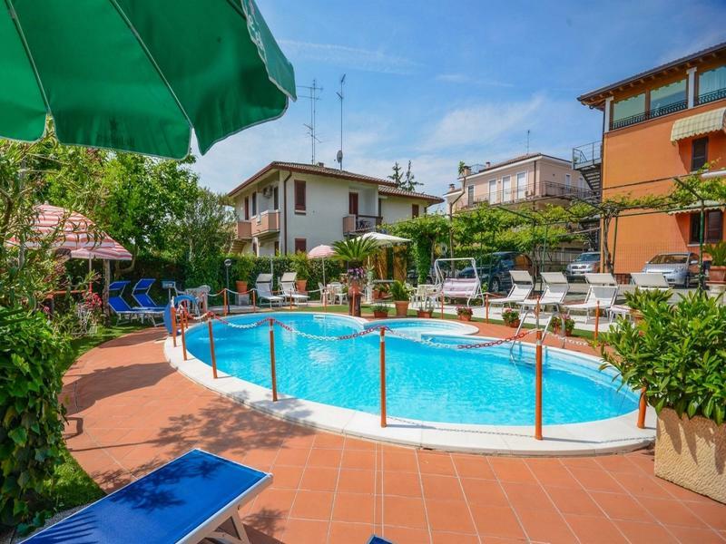Hotel Benaco シルミオーネ エクステリア 写真
