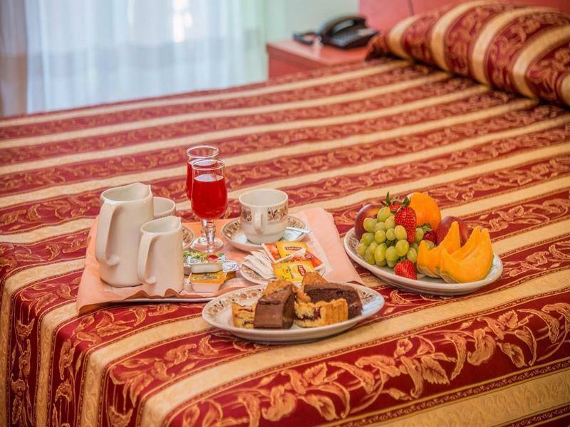 Hotel Benaco シルミオーネ エクステリア 写真