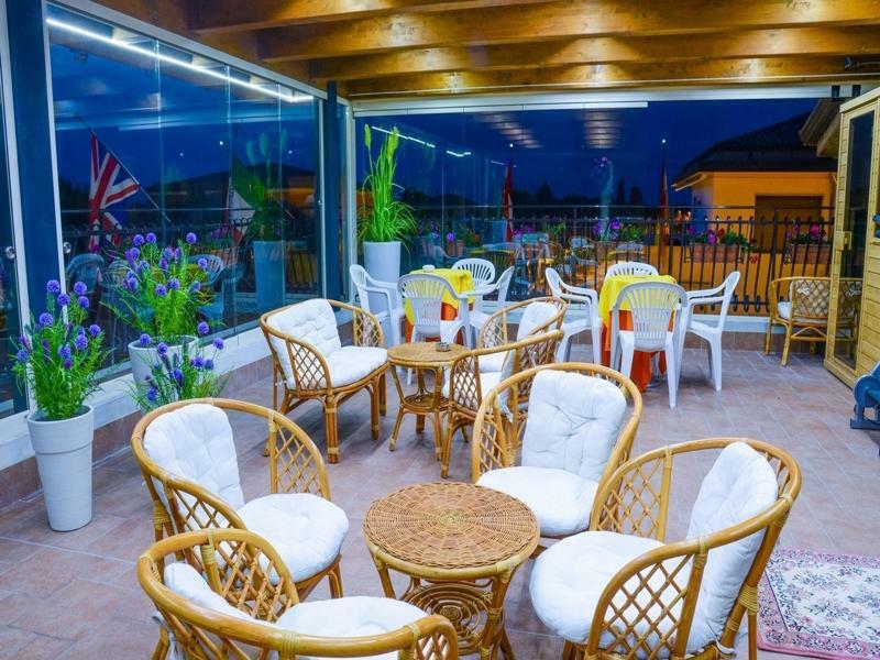 Hotel Benaco シルミオーネ エクステリア 写真