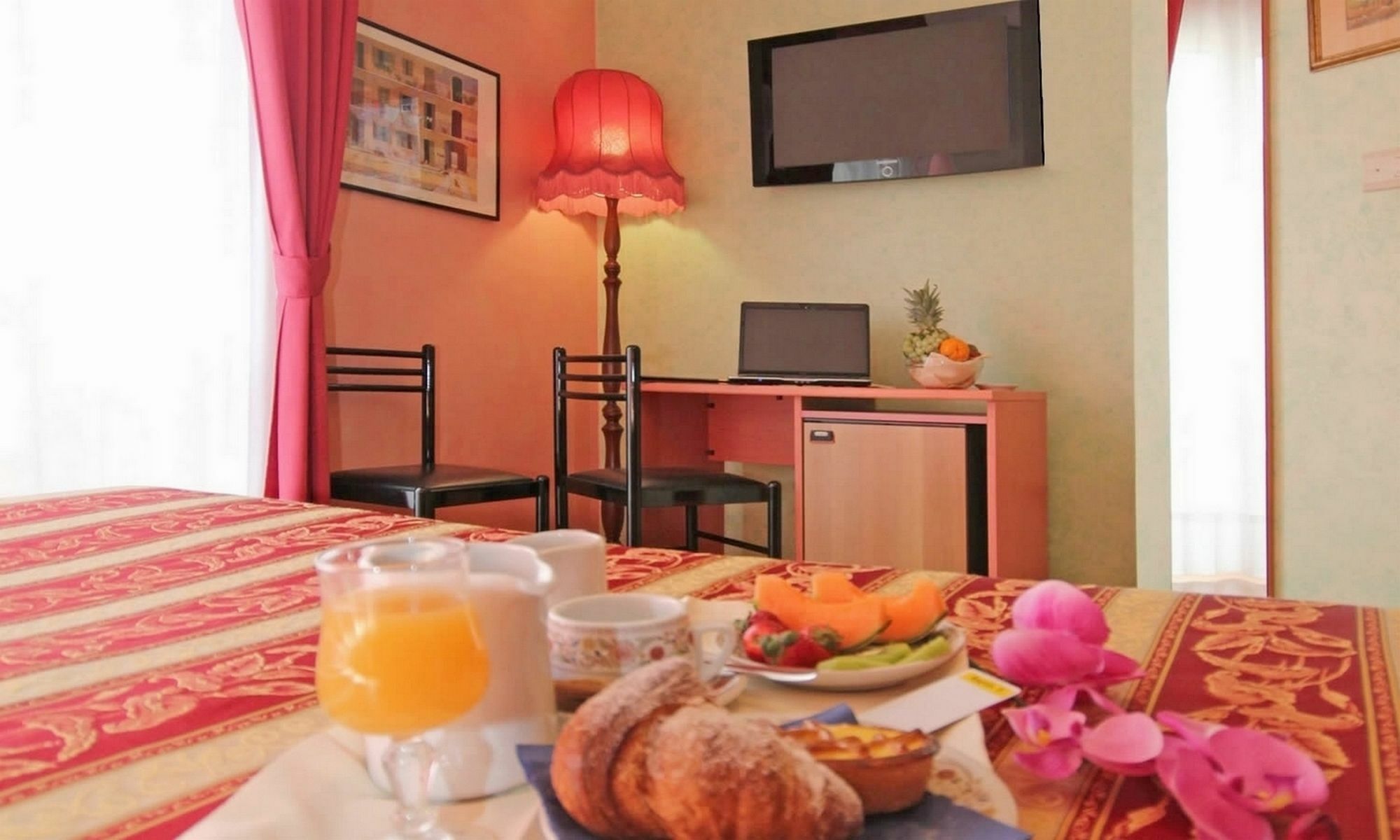 Hotel Benaco シルミオーネ エクステリア 写真